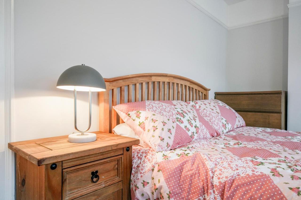 Close To City Centre Stylish 3 Bedroom House Belfast Kültér fotó
